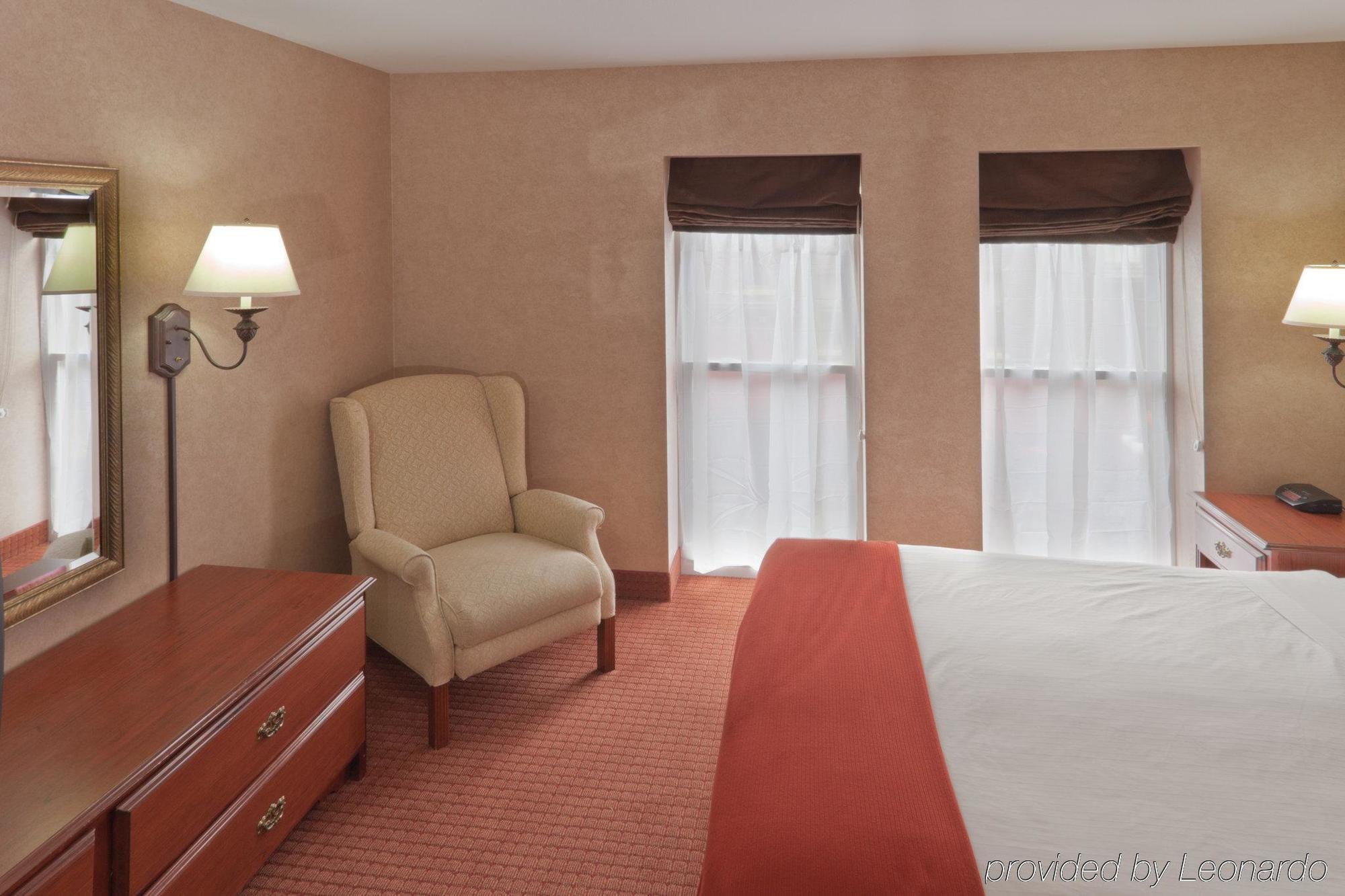 Holiday Inn Express Hotel & Suites Deadwood-Gold Dust Casino, An Ihg Hotel Rom bilde
