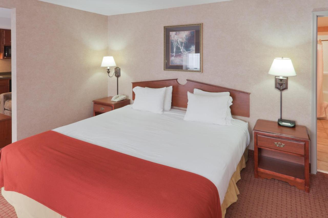 Holiday Inn Express Hotel & Suites Deadwood-Gold Dust Casino, An Ihg Hotel Rom bilde